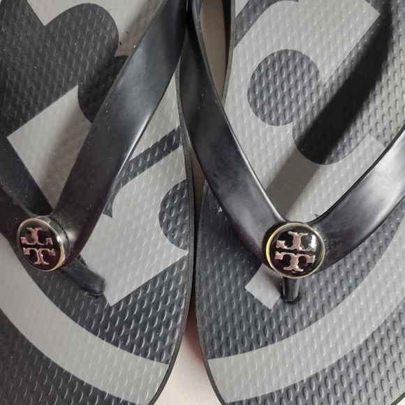 Tory Burch Emory Flip- Flop Sandals Wedge Platform. - Picture 9 of 10